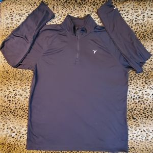 NWOT Old Navy Longsleeve Black Activewear Shirt